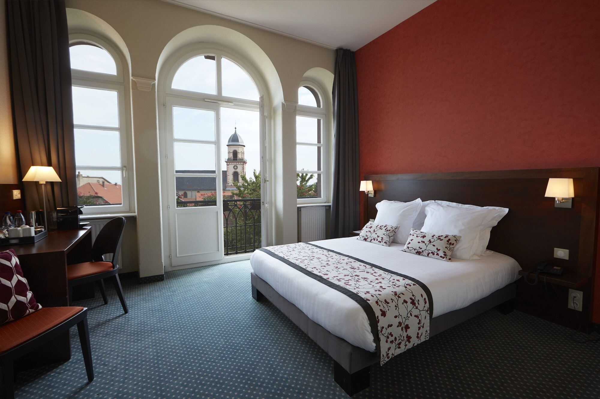 Hotel Val-Vignes Colmar Haut-Koenigsbourg, The Originals Relais Сен-Иполит Екстериор снимка